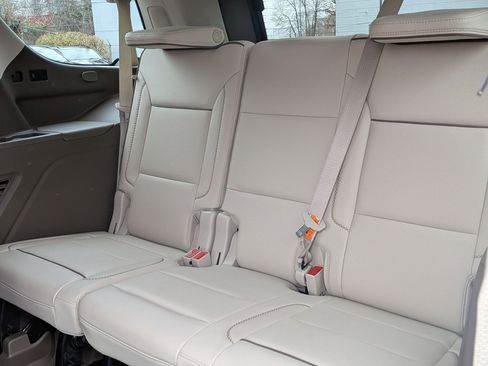 Used 2021 GMC Yukon Denali w/ Denali Premium Package image 32