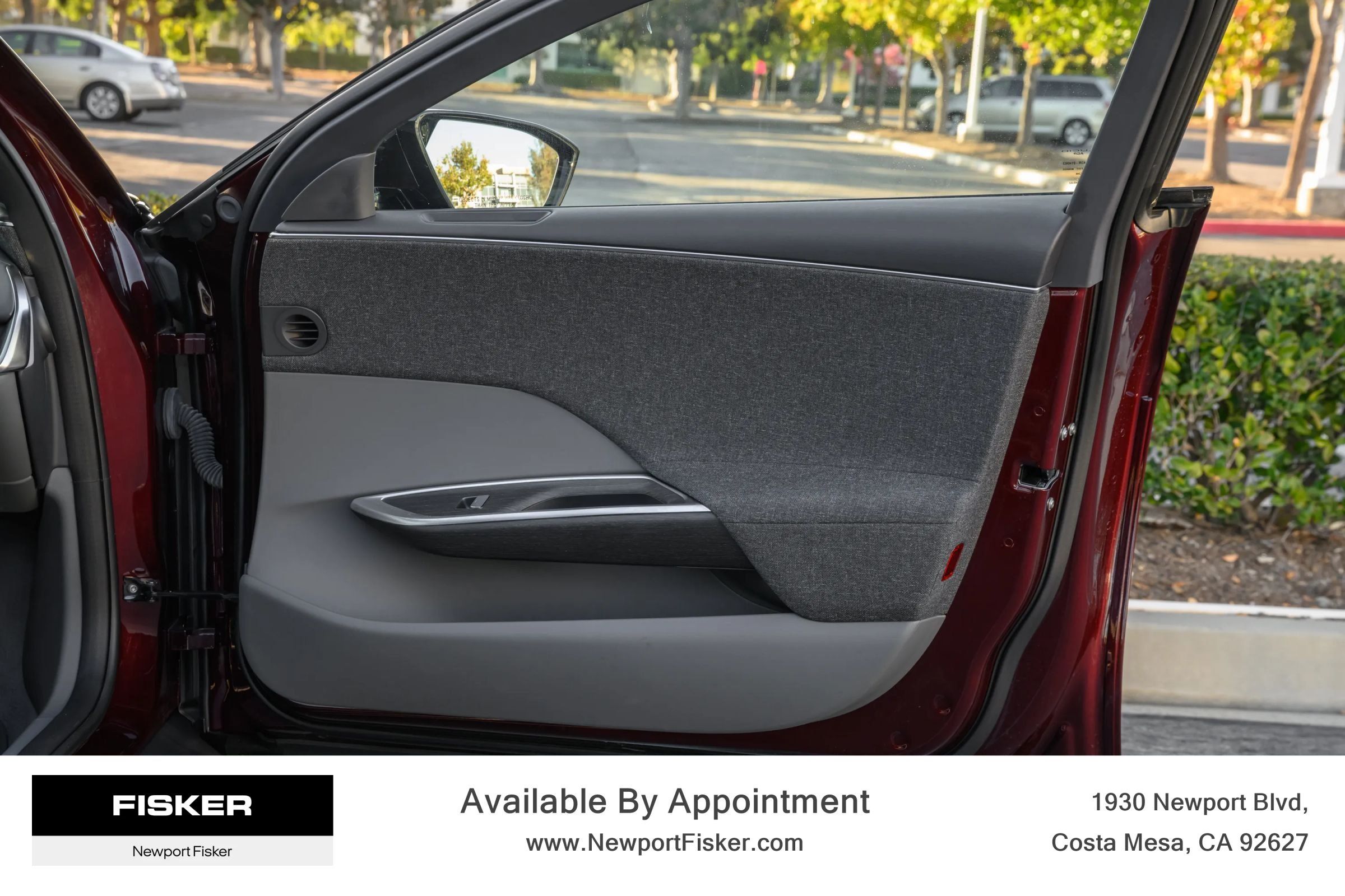 Used 2024 Lucid Air Pure RWD image 29