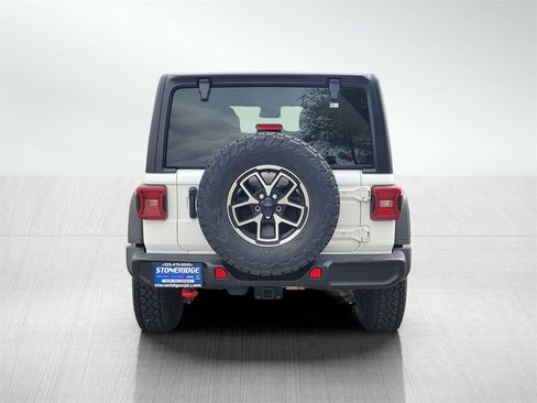 Used 2024 Jeep Wrangler Unlimited Rubicon image 5