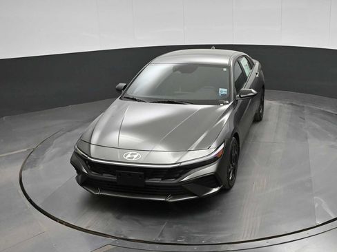 New 2026 Hyundai Elantra Sport FWD image 27