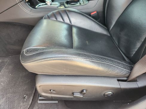Used 2023 Chrysler 300 C RWD image 21