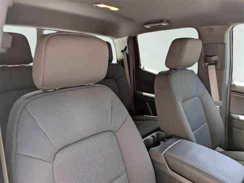 New 2026 GMC Canyon Elevation w/ Convenience Package image 39