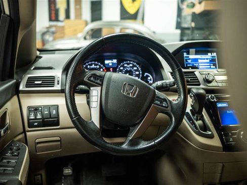 Used 2015 Honda Odyssey EX-L image 16