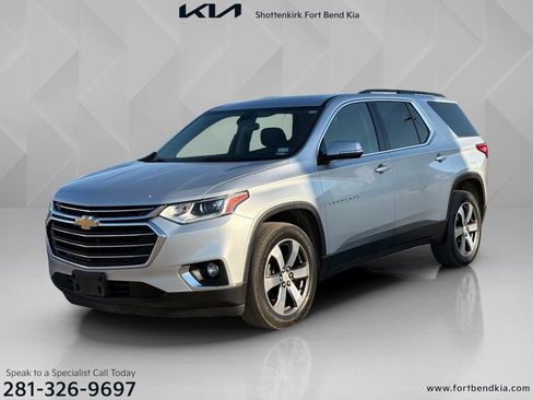 Used 2019 Chevrolet Traverse LT w/ LT Premium Package FWD image 1