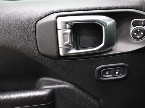 Used 2020 Jeep Wrangler Rubicon image 17