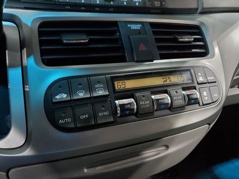 Used 2010 Honda Odyssey EX-L image 32