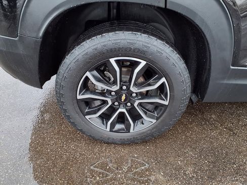 Certified 2023 Chevrolet TrailBlazer ACTIV image 37