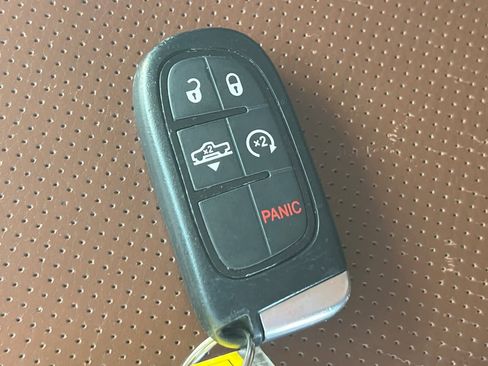 Used 2017 RAM 1500 Laramie Longhorn image 23