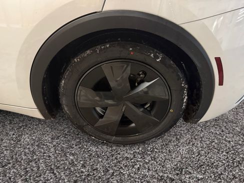 New 2026 Toyota Prius LE image 14