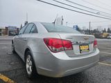 Used 2011 Chevrolet Cruze LT image 4