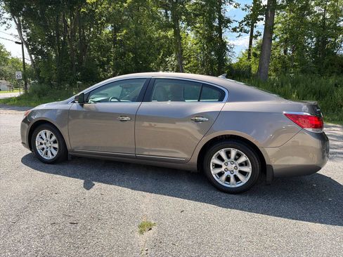 Used 2012 Buick LaCrosse Premium FWD image 17