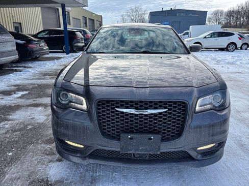 Used 2017 Chrysler 300 S w/ 300S Premium Group image 2