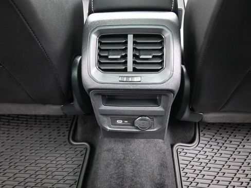 Used 2022 Volkswagen Tiguan SE R-Line FWD image 29