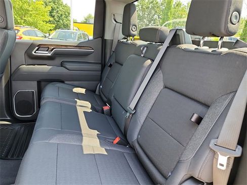 New 2026 GMC Sierra 1500 Elevation image 17