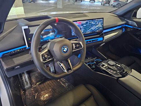 New 2026 BMW i5 M60 w/ Premium Package AWD/4WD image 34