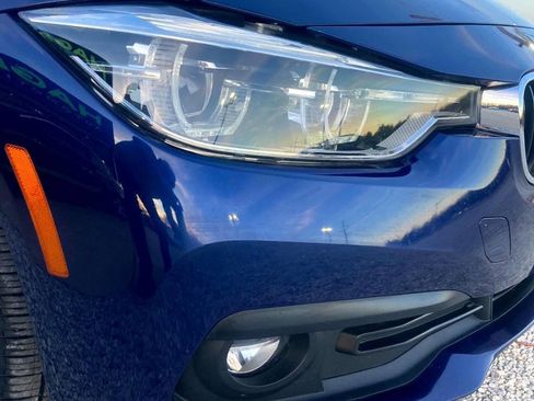 Used 2018 BMW 320i xDrive Sedan image 7