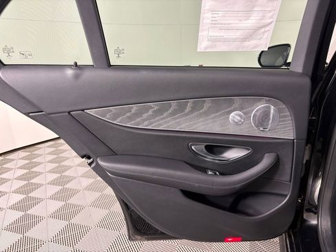 Used 2021 Mercedes-Benz E 350 4MATIC Sedan image 45