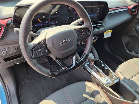Used 2025 Chevrolet TrailBlazer RS w/ Driver Confidence Package FWD image 10