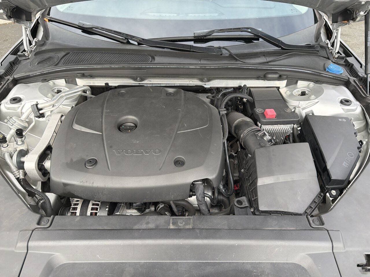 Used 2018 Volvo S90 T5 Momentum w/ Convenience Package AWD/4WD image 13