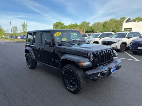 Used 2023 Jeep Wrangler Unlimited AWD/4WD image 6