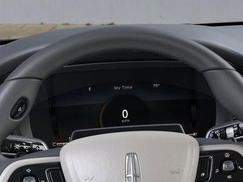 New 2026 Lincoln Corsair Premiere image 13