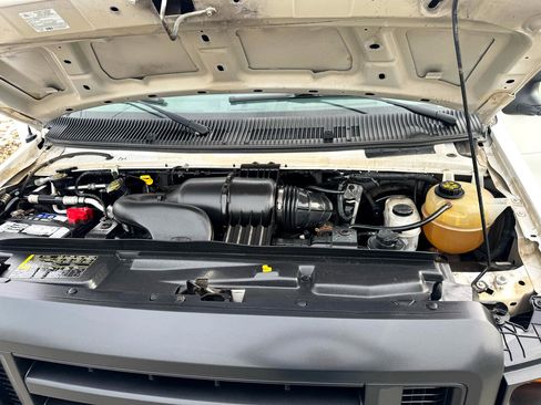 Used 2012 Ford E-250 and Econoline 250 w/ Insulation Pkg image 22