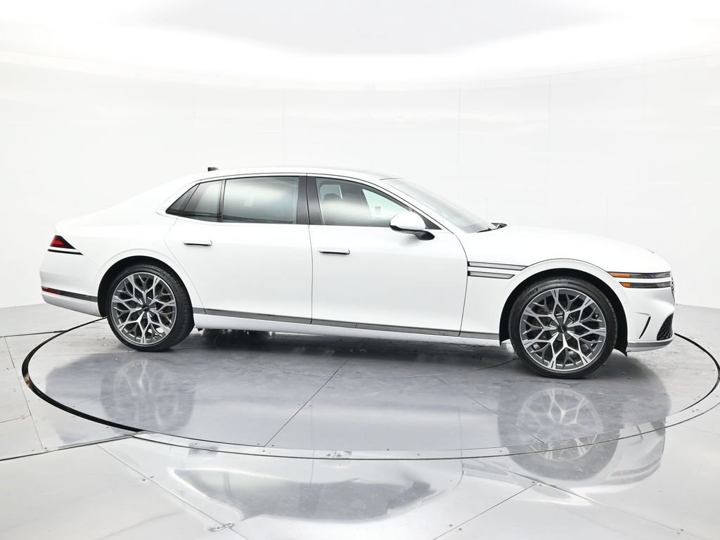 Used 2024 Genesis G90 3.5T AWD/4WD image 4