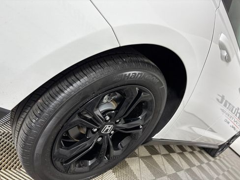 Used 2025 Honda Accord SE image 29