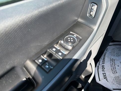 Used 2023 Ford F150 XLT AWD/4WD image 11