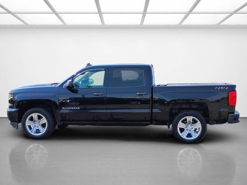 Used 2018 Chevrolet Silverado 1500 Custom w/ Custom Value Package AWD/4WD image 2