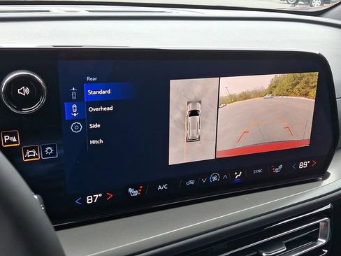 New 2026 Chevrolet Traverse LT w/ Driver Confidence Package image 14