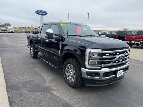 Used 2025 Ford F350 Lariat w/ Lariat Ultimate Package AWD/4WD image 3