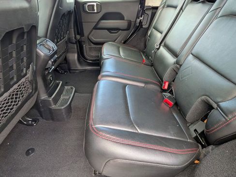 Used 2021 Jeep Wrangler Unlimited Rubicon image 18