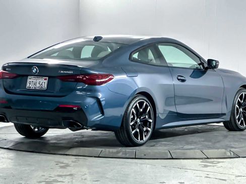 Used 2025 BMW 440i xDrive Coupe w/ Premium Package image 2