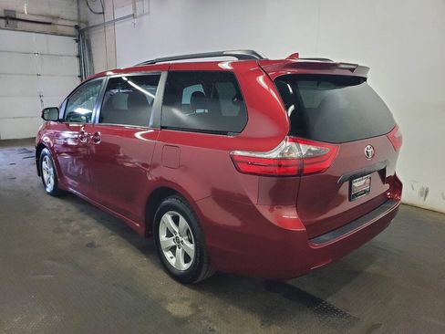 Used 2020 Toyota Sienna LE FWD image 5