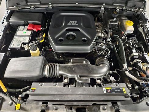 Used 2021 Jeep Wrangler Unlimited Rubicon AWD/4WD image 21