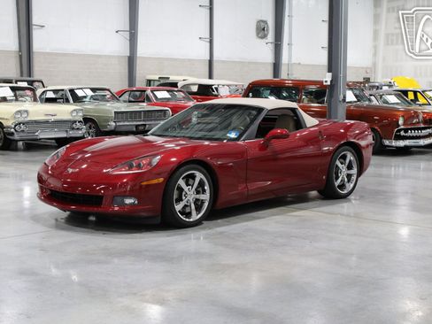 Used 2008 Chevrolet Corvette Convertible w/ Preferred Equipment Group image 40