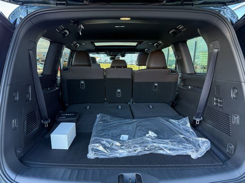 New 2026 Nissan Armada Platinum image 32
