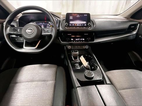 Used 2023 Nissan Rogue SV AWD/4WD image 21