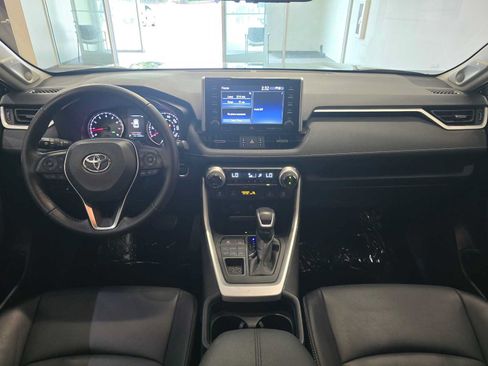 Certified 2021 Toyota RAV4 XLE Premium AWD/4WD image 10