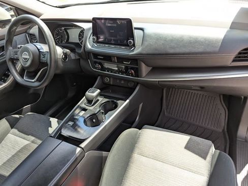 Certified 2023 Nissan Rogue SV image 11