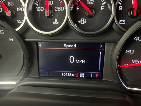 Used 2022 Chevrolet Tahoe 4WD image 11