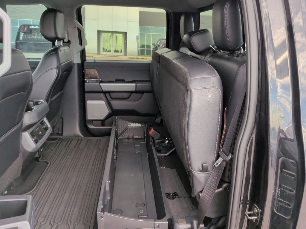 Used 2025 Ford F250 Lariat w/ Lariat Ultimate Package AWD/4WD image 41