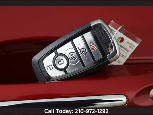 Used 2023 Ford Explorer King Ranch w/ Technology Package image 15