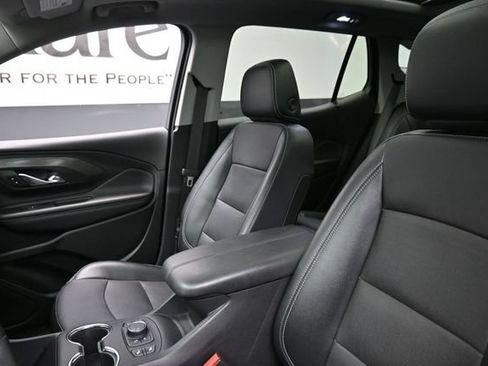 Used 2023 GMC Terrain SLT FWD image 17
