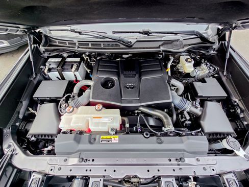 Used 2024 Toyota Tundra SR5 image 34