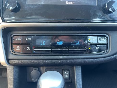 Used 2019 Toyota Corolla LE FWD image 24
