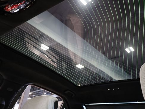 Used 2023 BMW 760i xDrive w/ Executive Package image 36