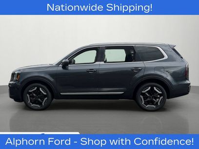 Used 2024 Kia Telluride EX w/ EX Captain's Chair Package
