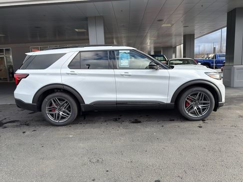 New 2026 Ford Explorer ST AWD/4WD image 3